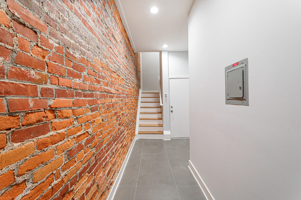 Property Photo For 2808 W. Oxford St, Unit 1