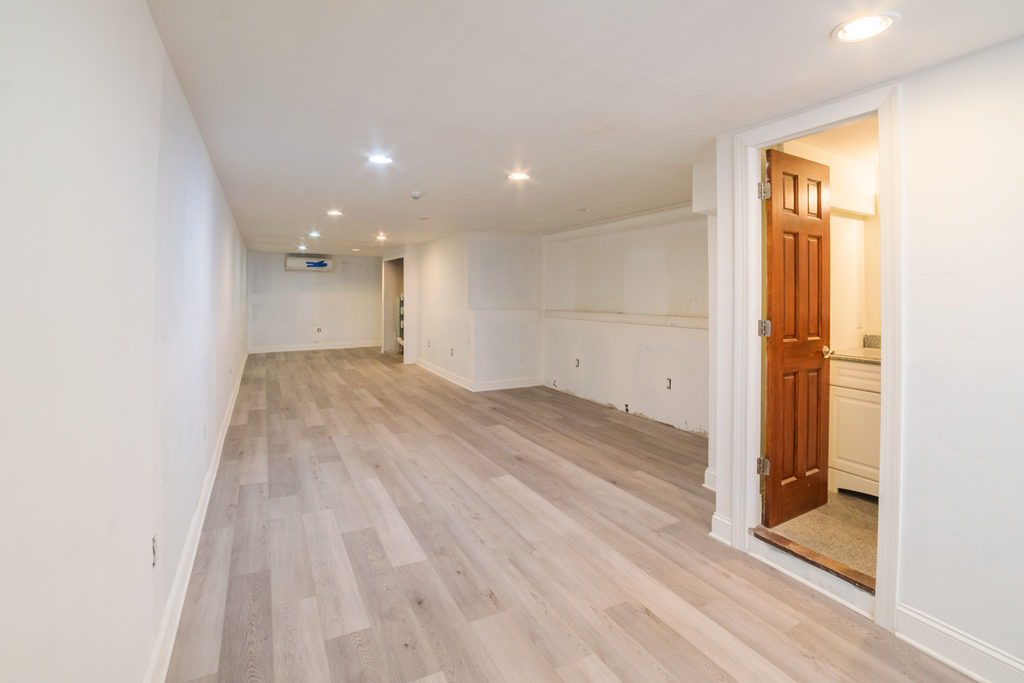 Property Photo For 2504 S Broad St, Commercial