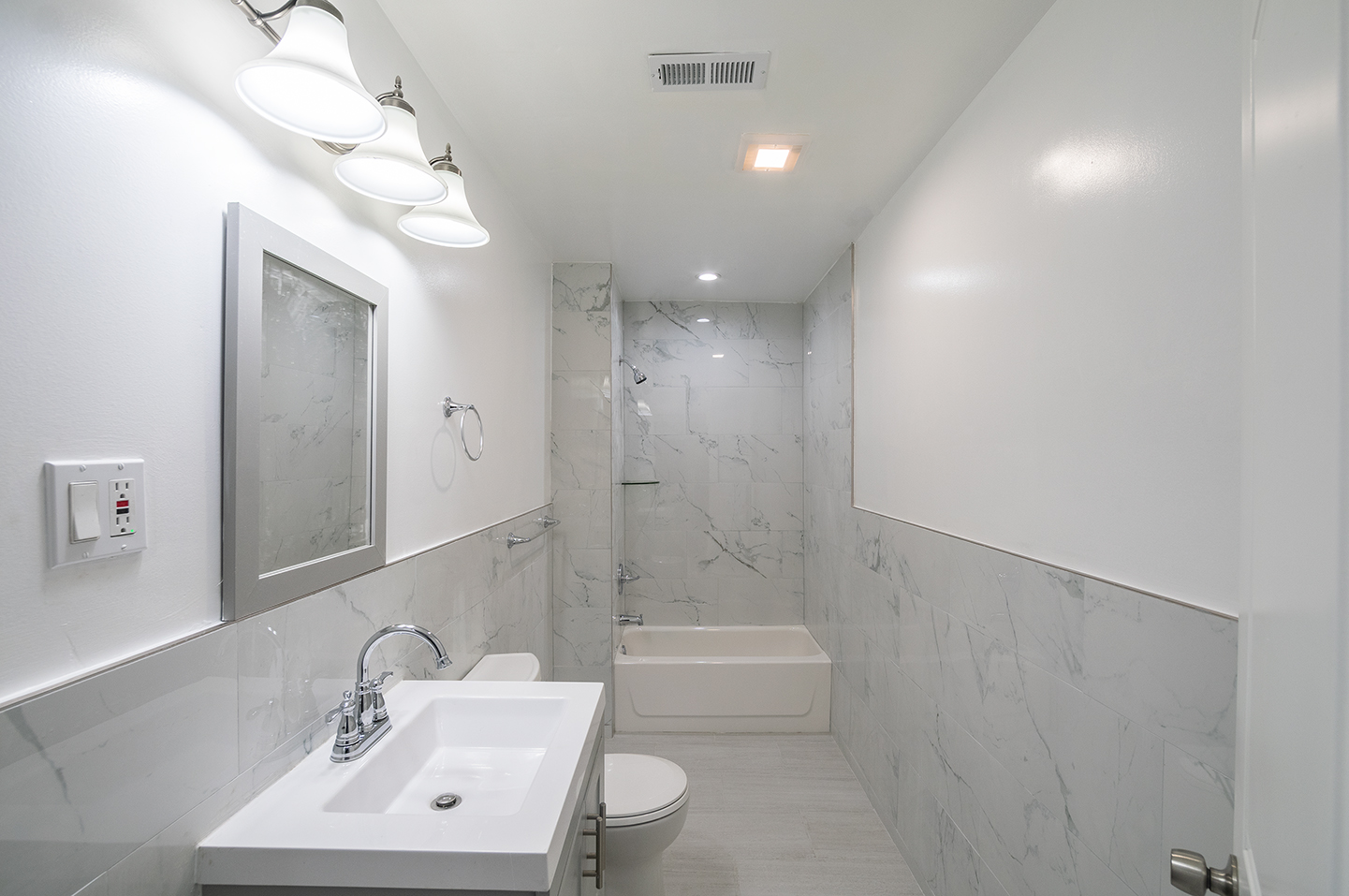 Property Photo For 39.9460912,-75.1709958