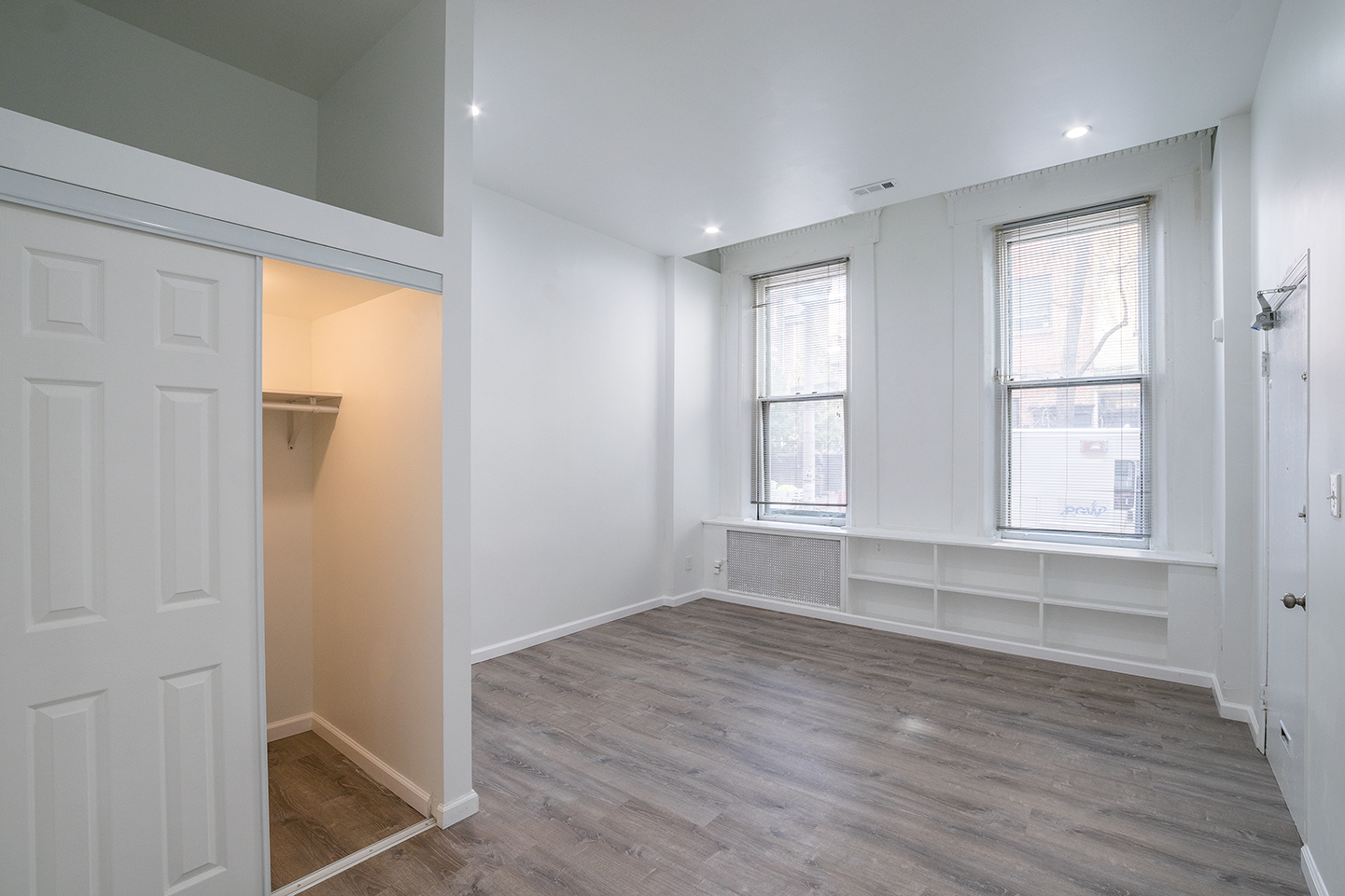 Property Photo For 39.9460912,-75.1709958