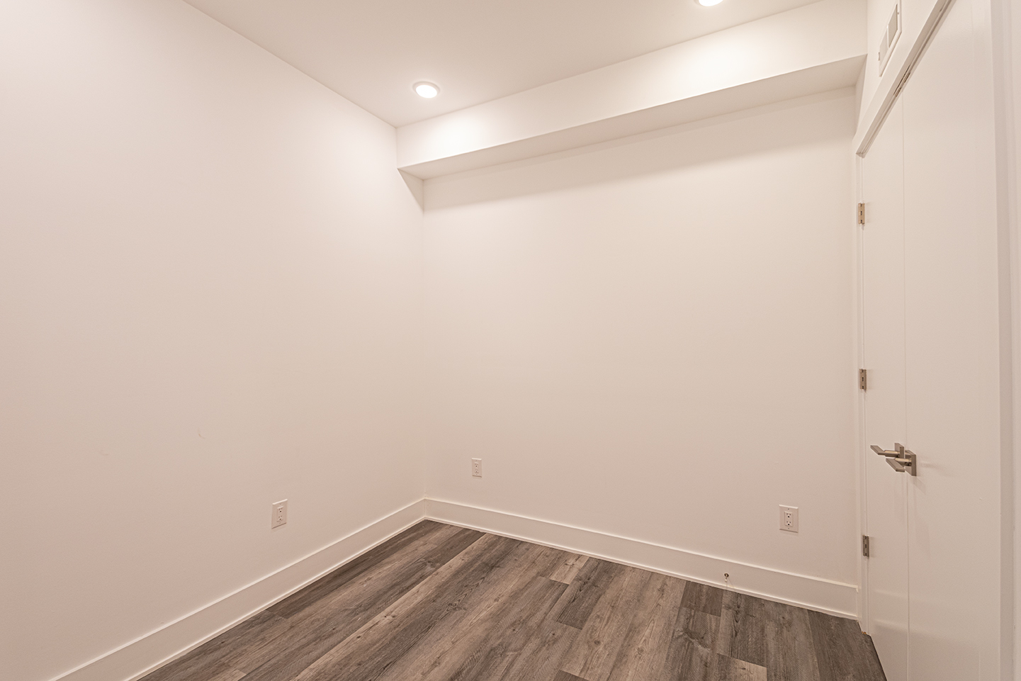 Property Photo For 1245 Ridge Ave, Unit 207