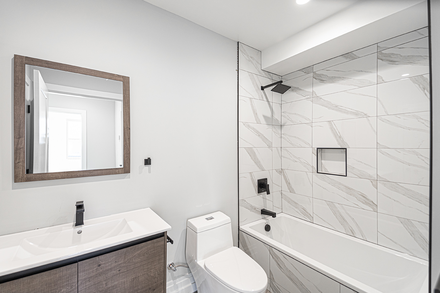 Property Photo For 526 Brown St, Unit 205