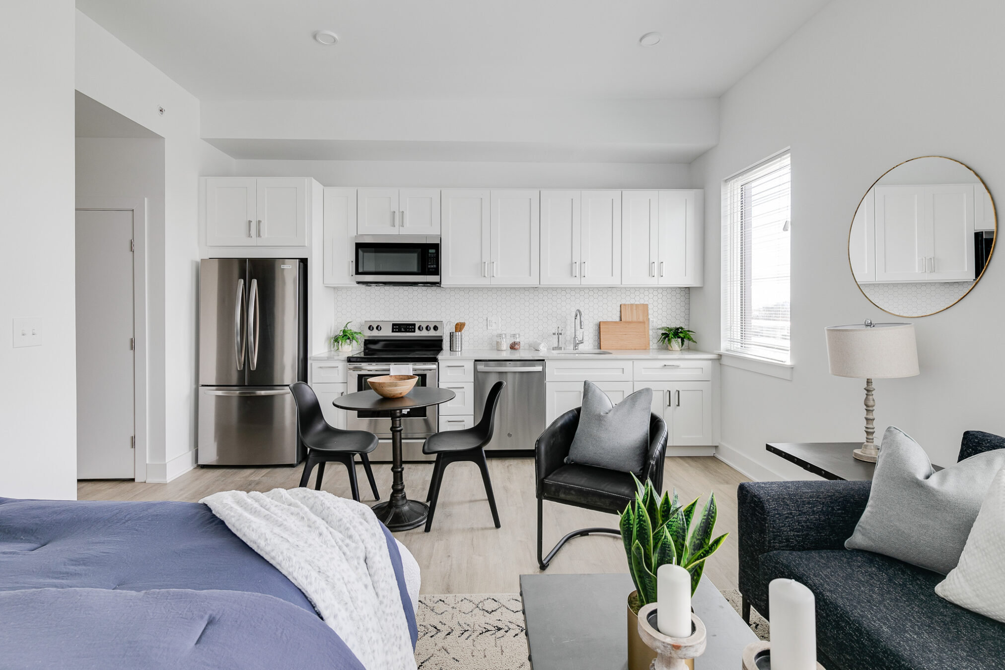 Property Photo For 2201 Washington Ave, Unit 413