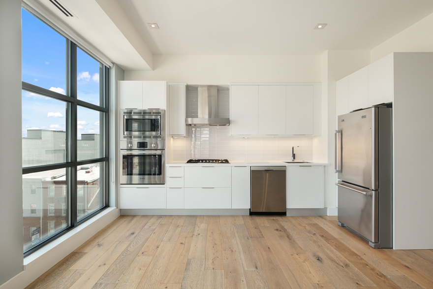 240 N 2nd St Unit 6W-880px-1