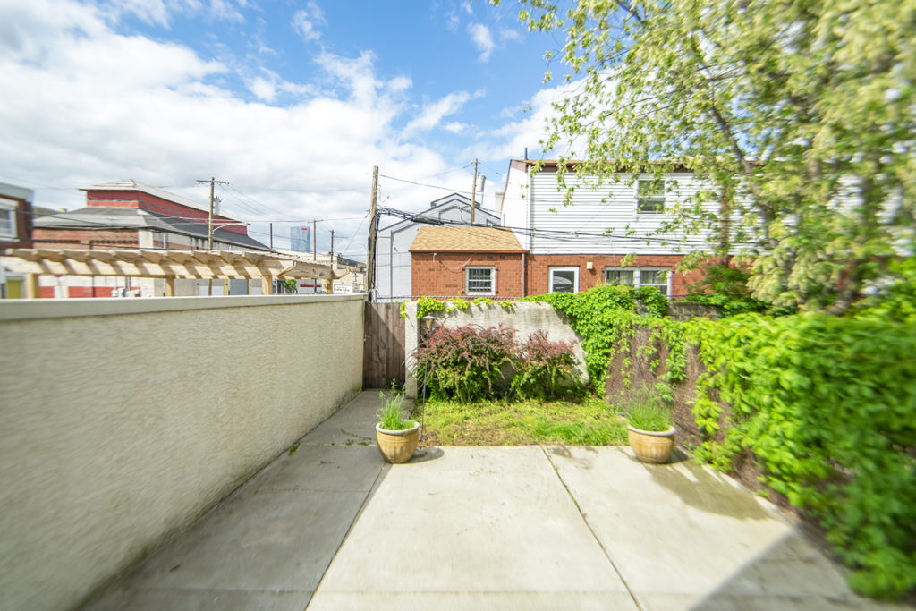 Property Photo For 2147 Ellsworth Street
