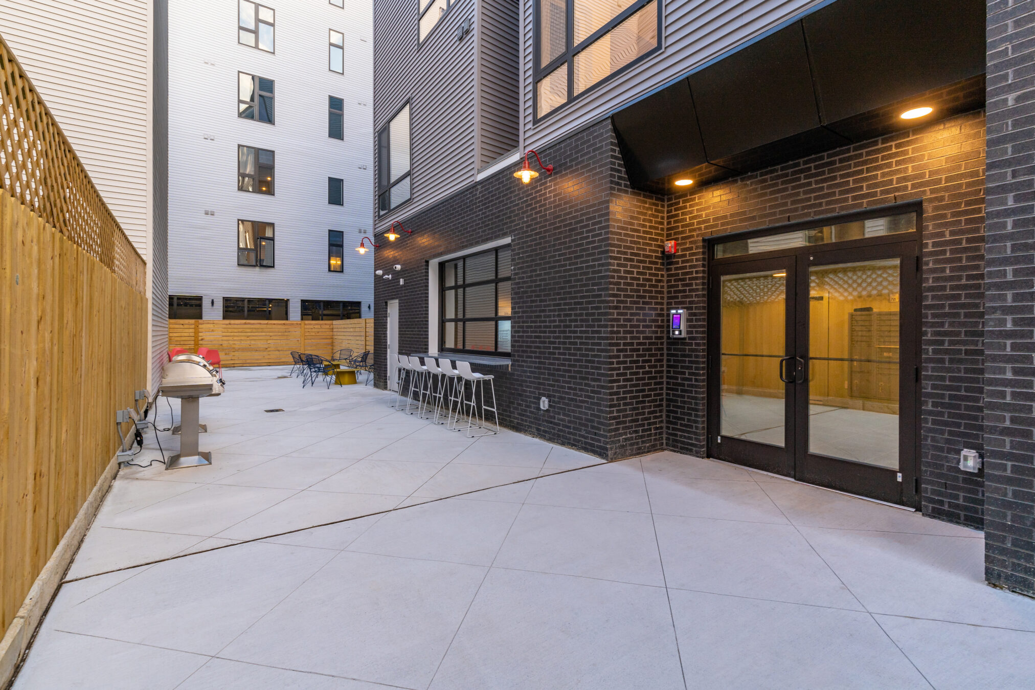 Property Photo For 629 W Girard Ave, Unit 606