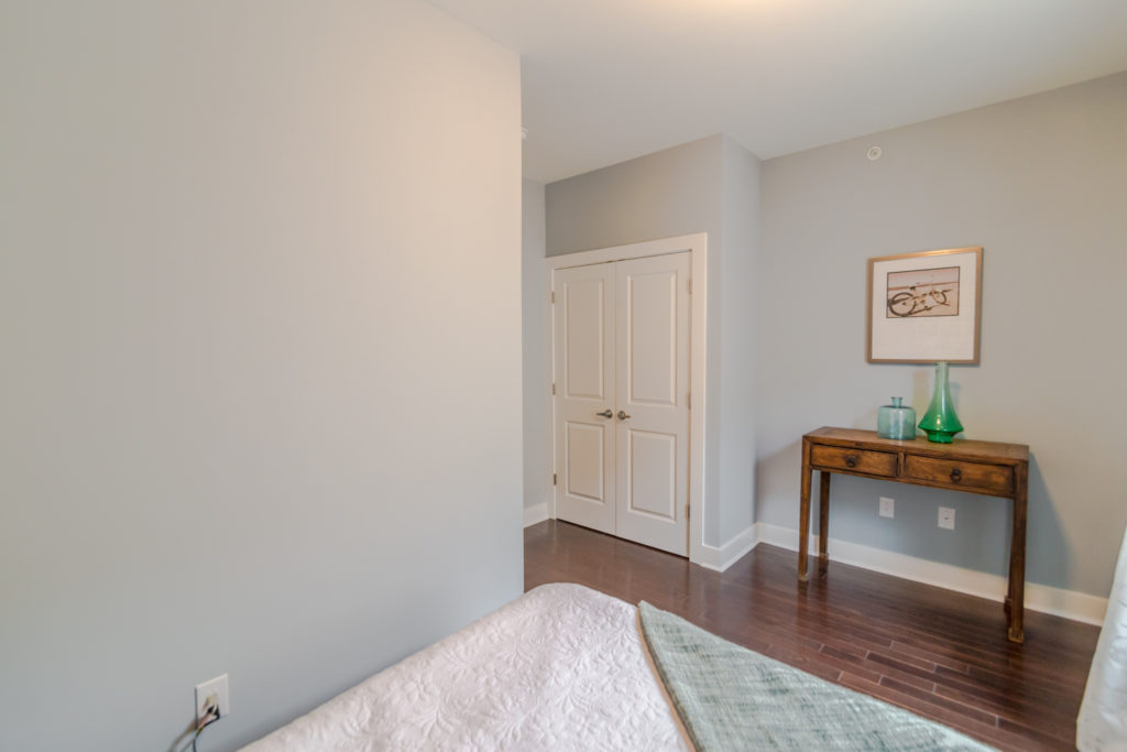 Property Photo For 2012 W Girard, Unit 11B