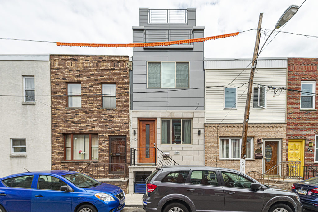 Property Photo For 2137 Cross St