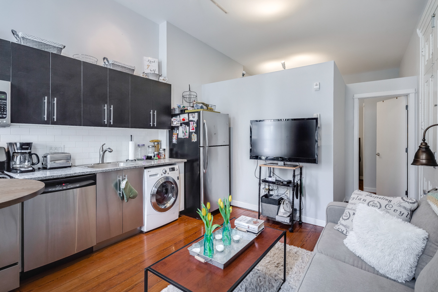 Property Photo For 1320 Pine Street, Unit 1F