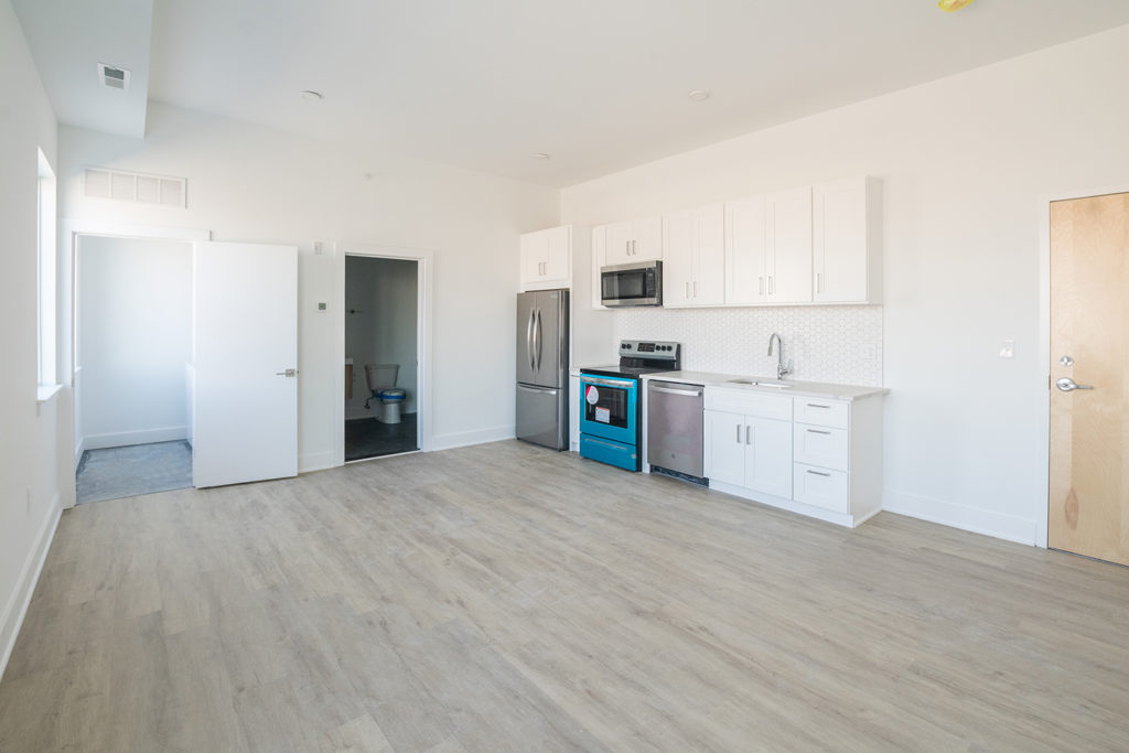 Property Photo For 2201 Washington Ave, Unit 402