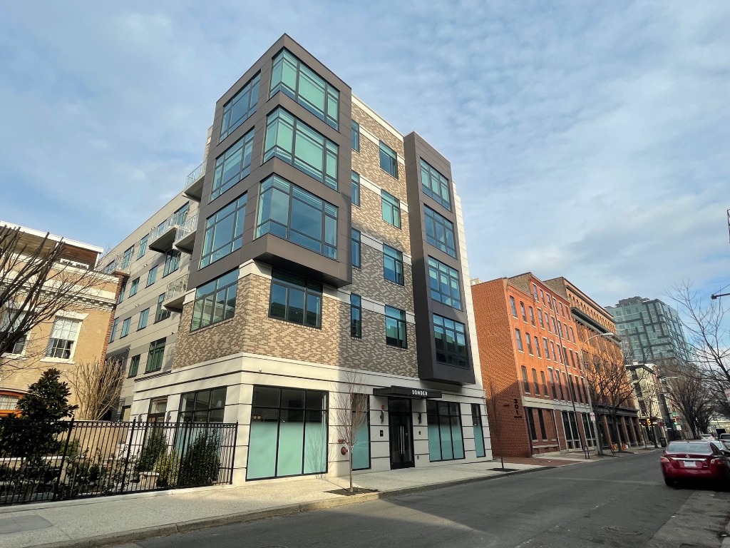 314Race-View Across Race 02