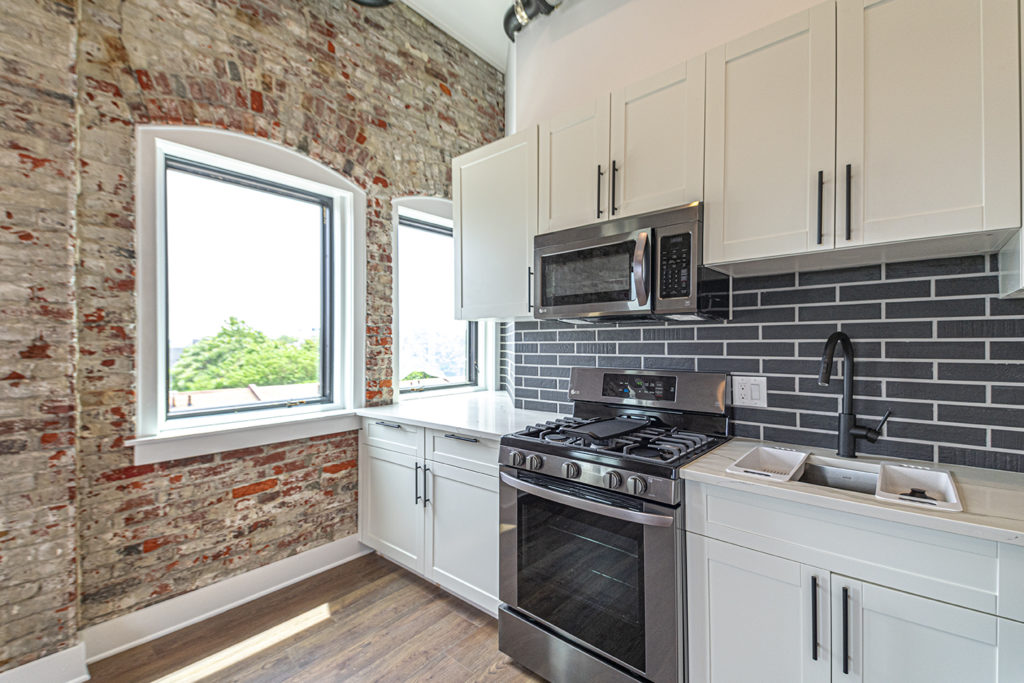 Property Photo For 1211 Bainbridge St, Unit 4A