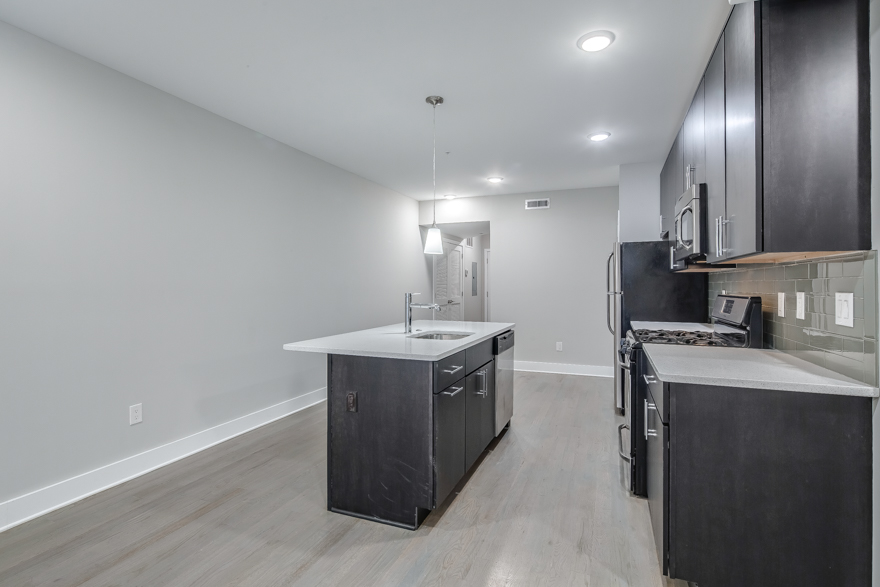 Property Photo For 1607 Catharine Street, Unit 1H