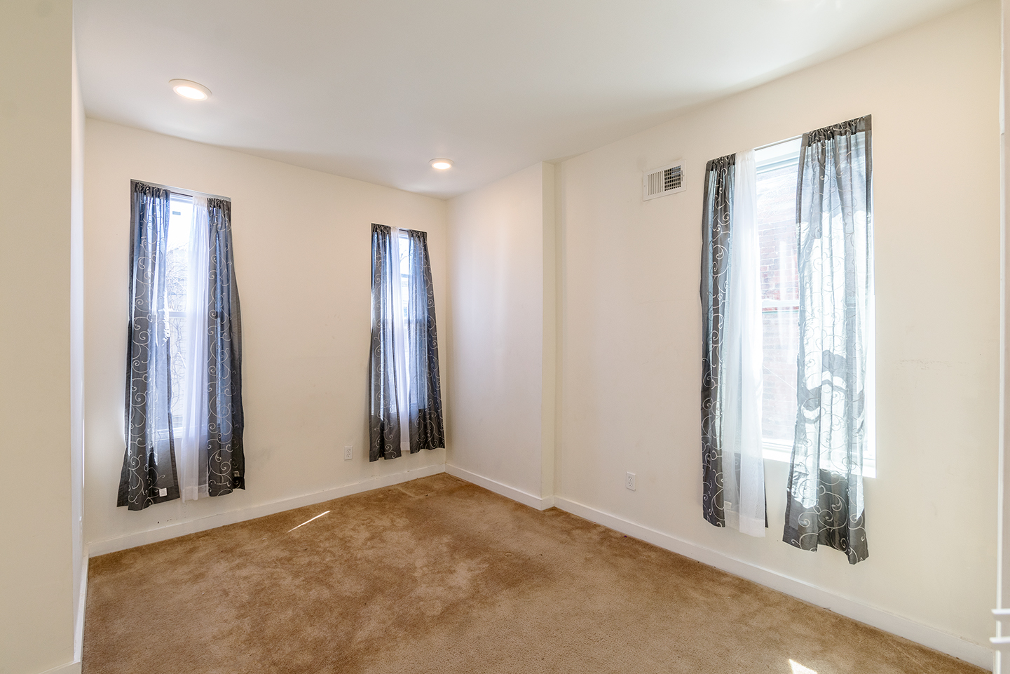 Property Photo For 1829 N 27th St