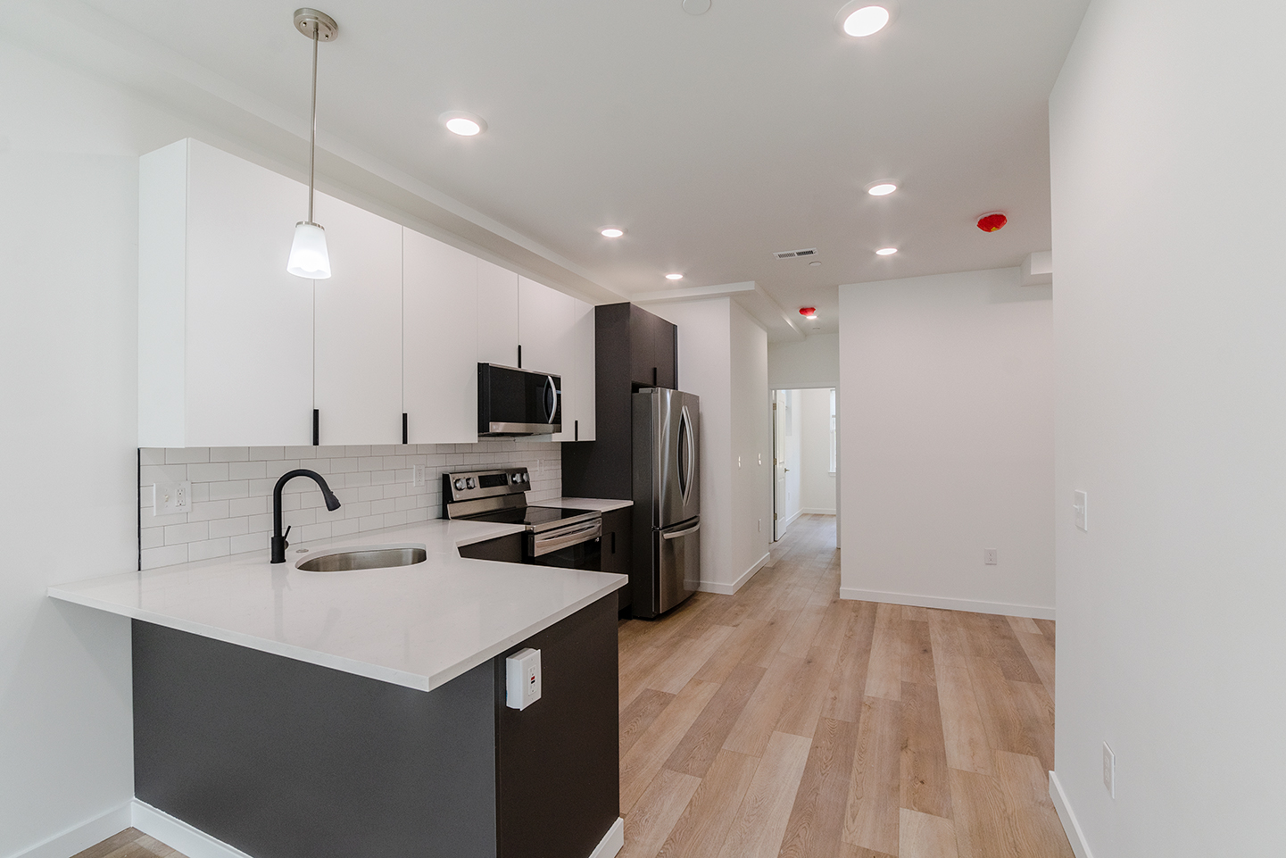 Property Photo For 1003 W Dakota St, Unit 1