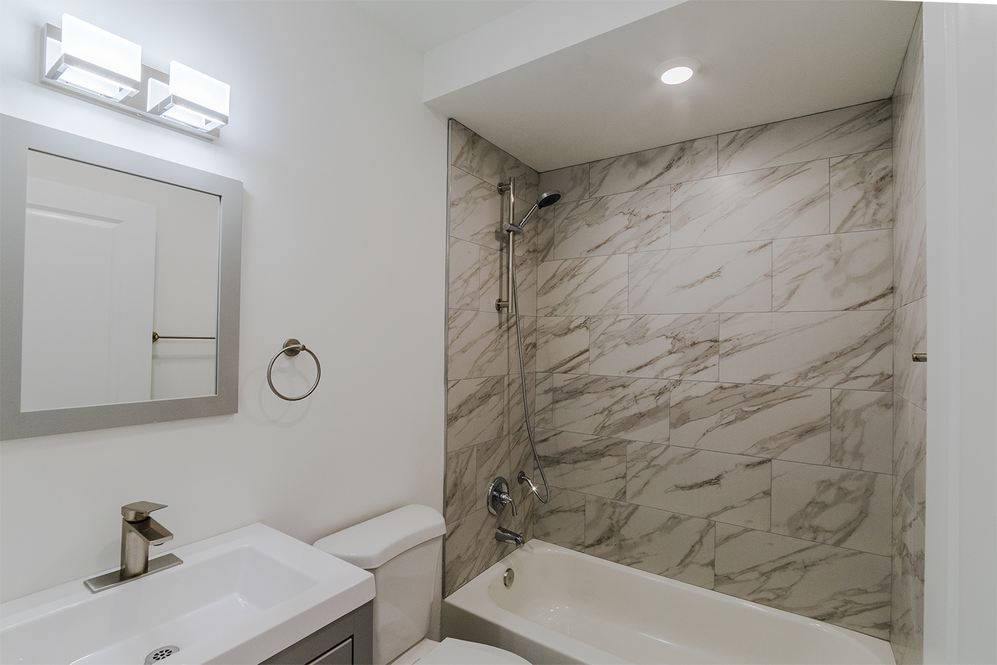 Property Photo For 1003 W Dakota St, Unit 1