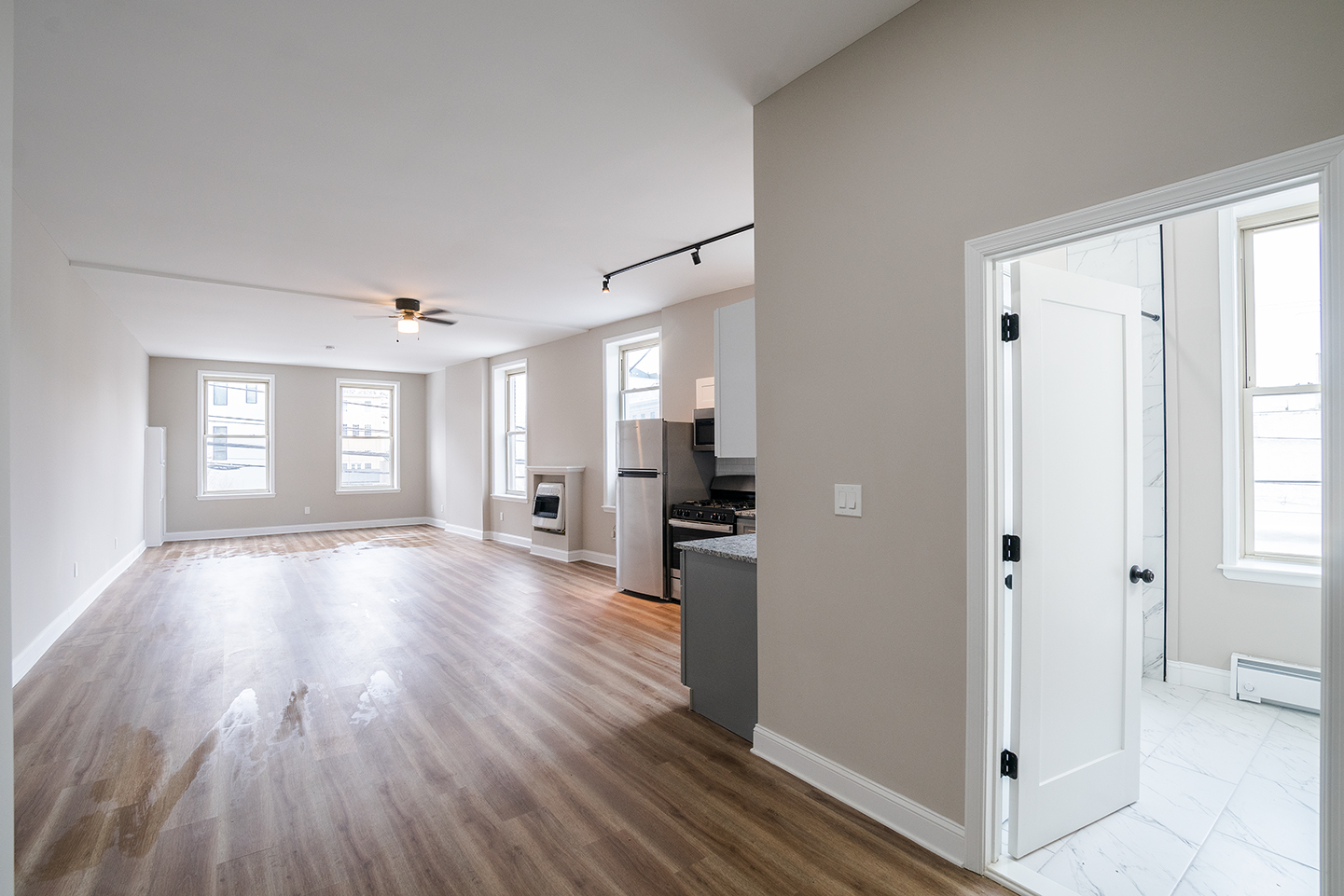 Property Photo For 937 N 2nd St, Unit 2F