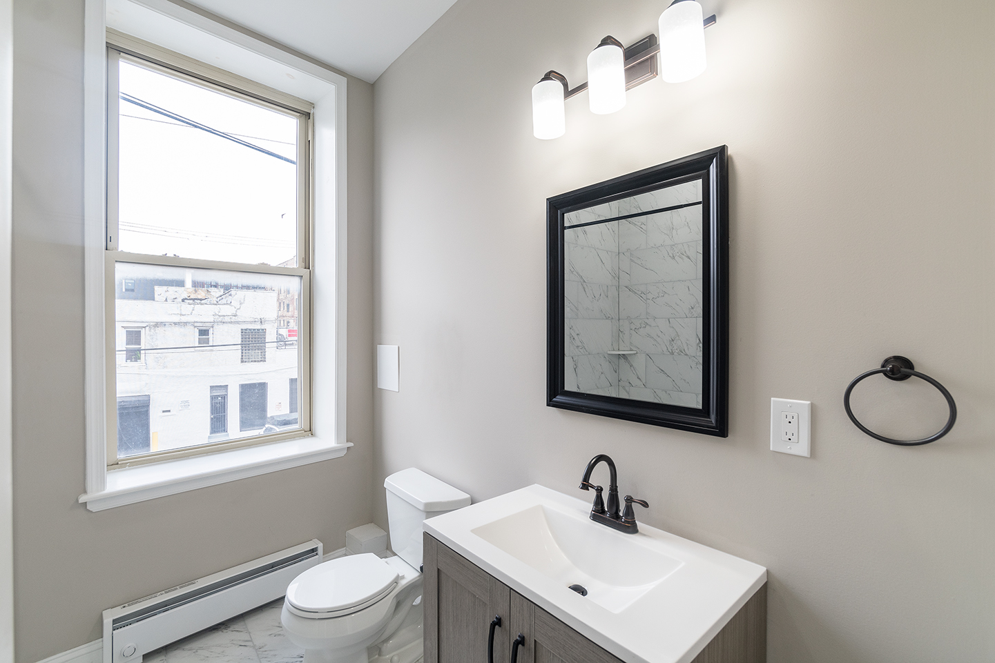 Property Photo For 937 N 2nd St, Unit 2F