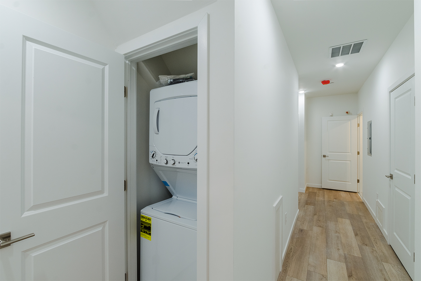 Property Photo For 1003 W Dakota St, Unit 1