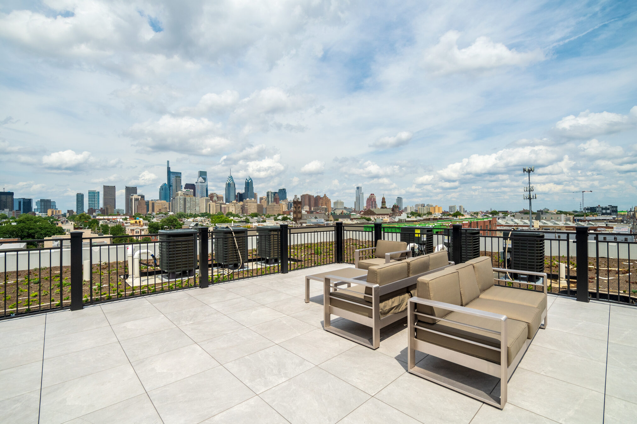 Property Photo For 2201 Washington Ave, Unit 413