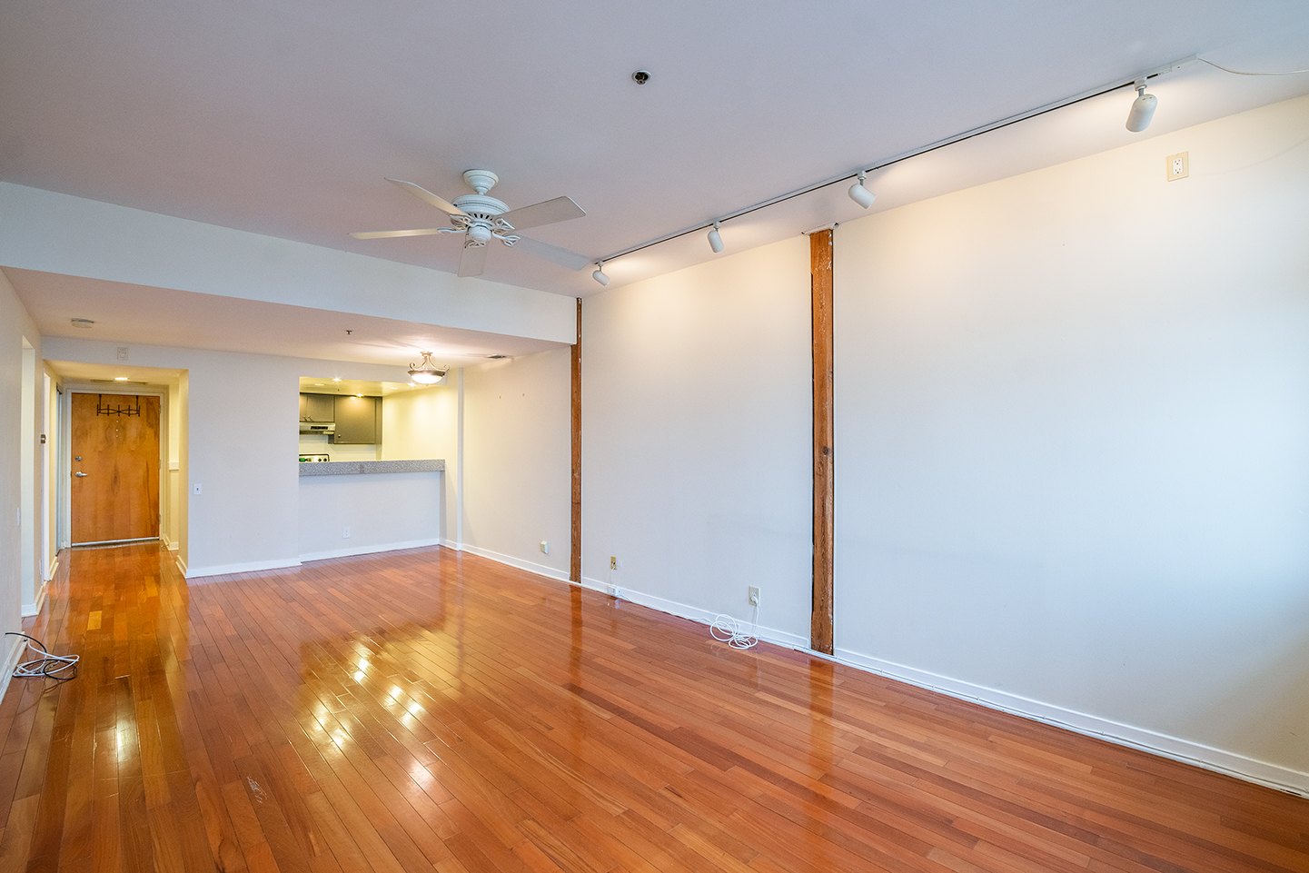 Property Photo For 301 Race St, Unit 520