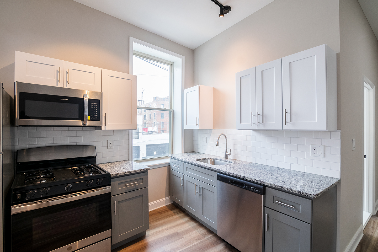 Property Photo For 937 N 2nd St, Unit 2F