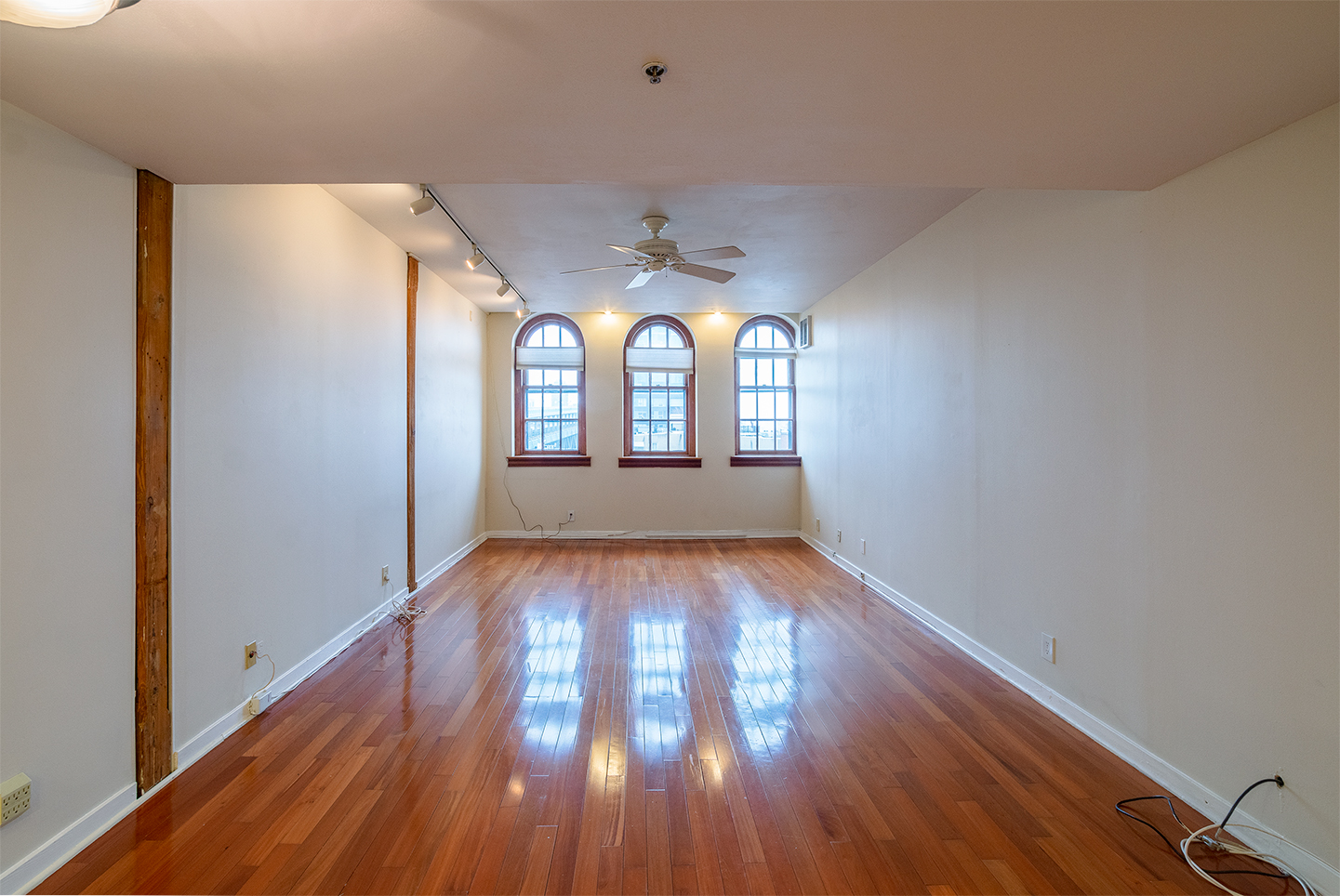 Property Photo For 301 Race St, Unit 520