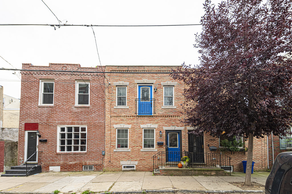 Property Photo For 1804 Montrose St