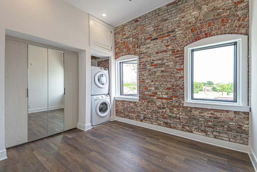 Property Photo For 1211 Bainbridge St, Unit 4A