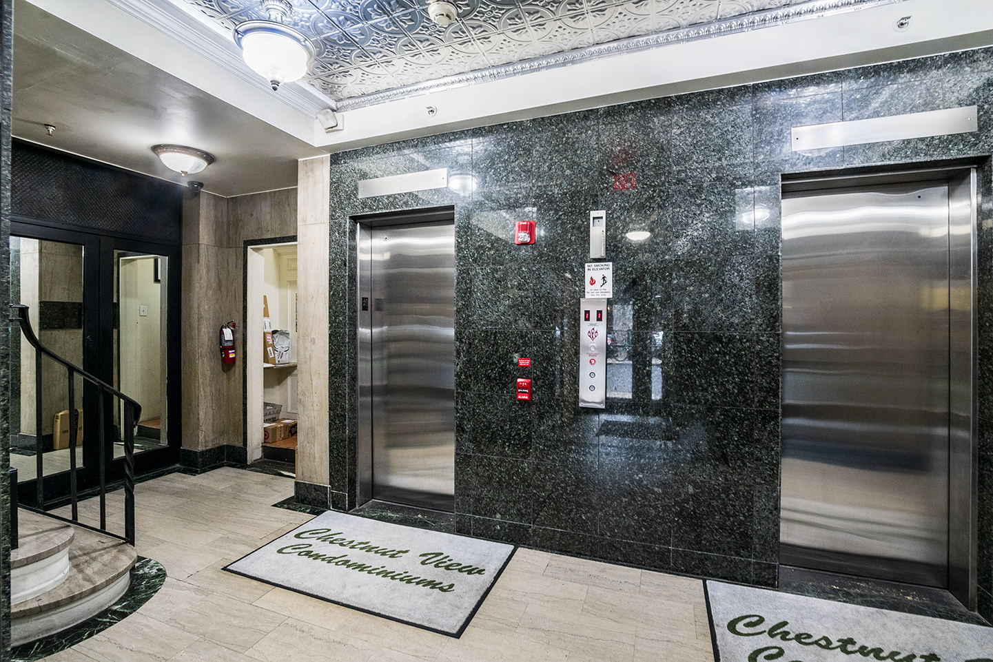 Property Photo For 1939 Chestnut St, Unit 3B