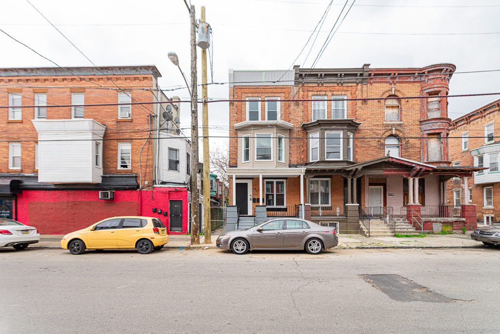 Property Photo For 2808 W. Oxford St, Unit 1