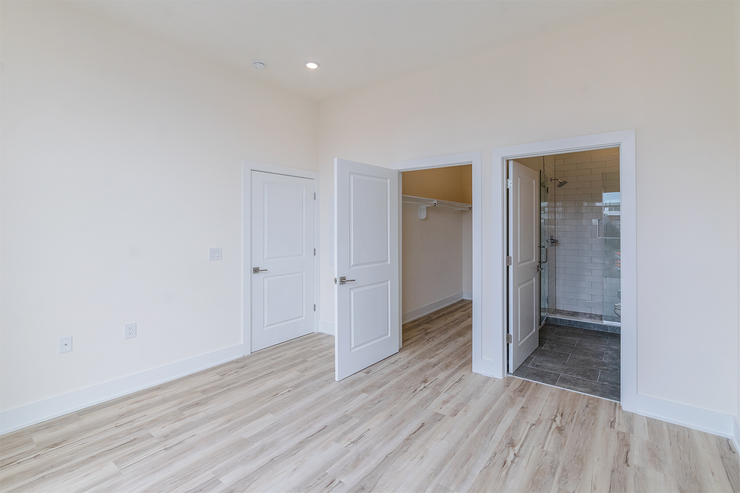 Property Photo For 1129 Germantown Ave, Unit 4C