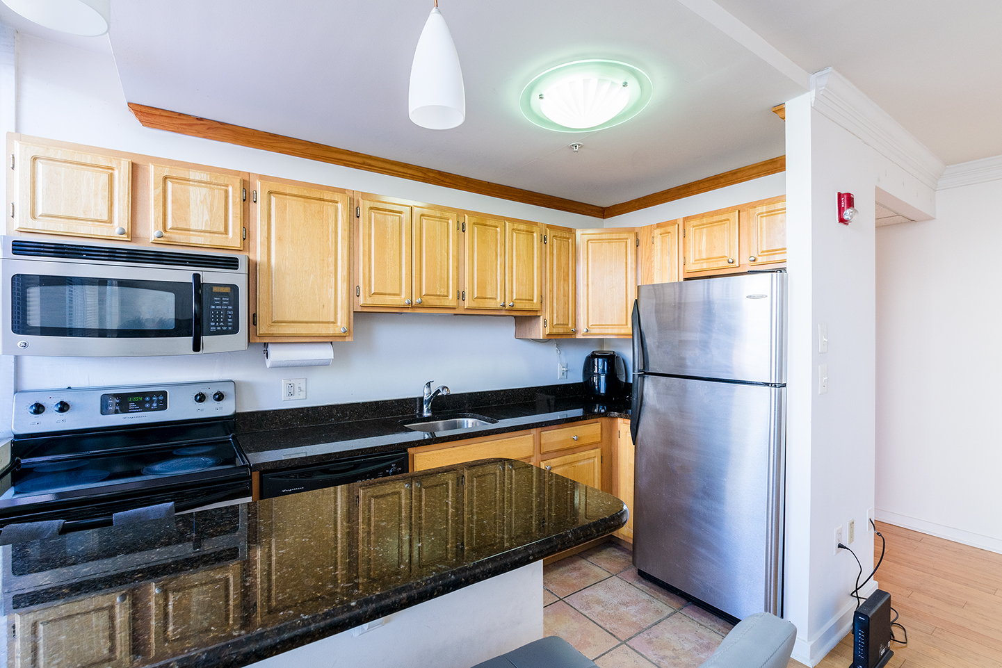 Property Photo For 1939 Chestnut St, Unit 3B