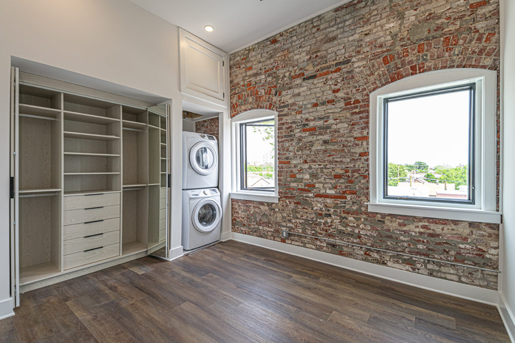 Property Photo For 1211 Bainbridge St, Unit 4A