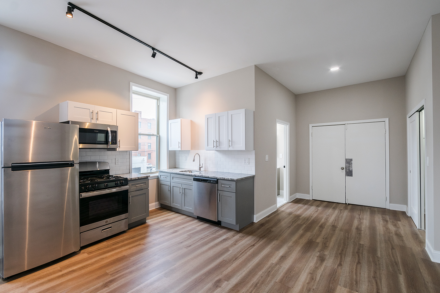 Property Photo For 937 N 2nd St, Unit 2F