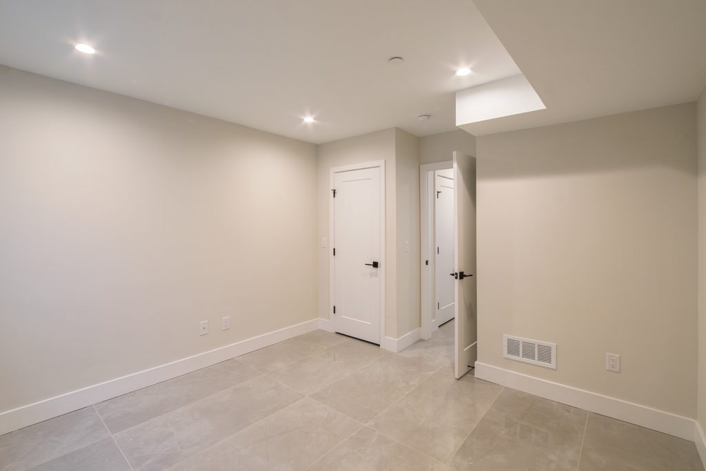 Property Photo For 2147 N Franklin St, Unit A