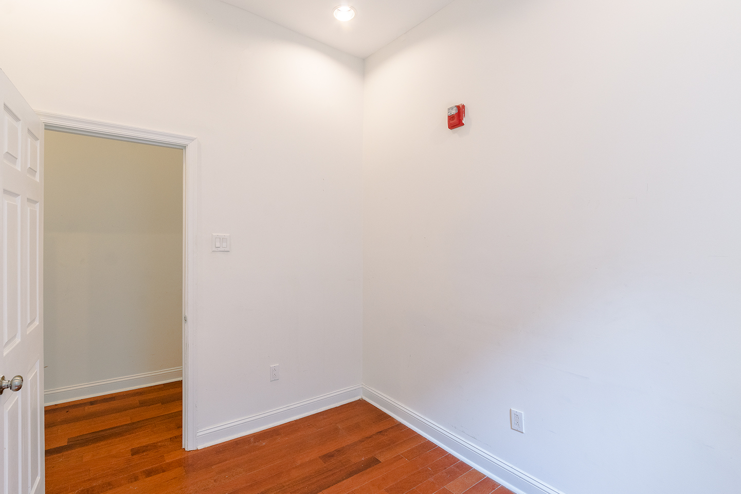 Property Photo For 1633 W Girard Ave, Unit 2R