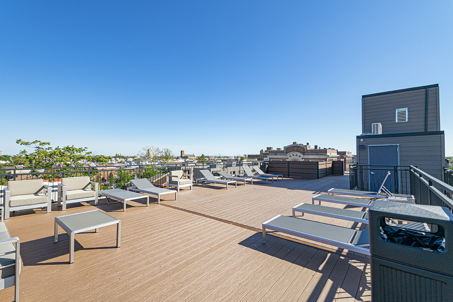 Property Photo For 1211 Bainbridge St, Unit 4A