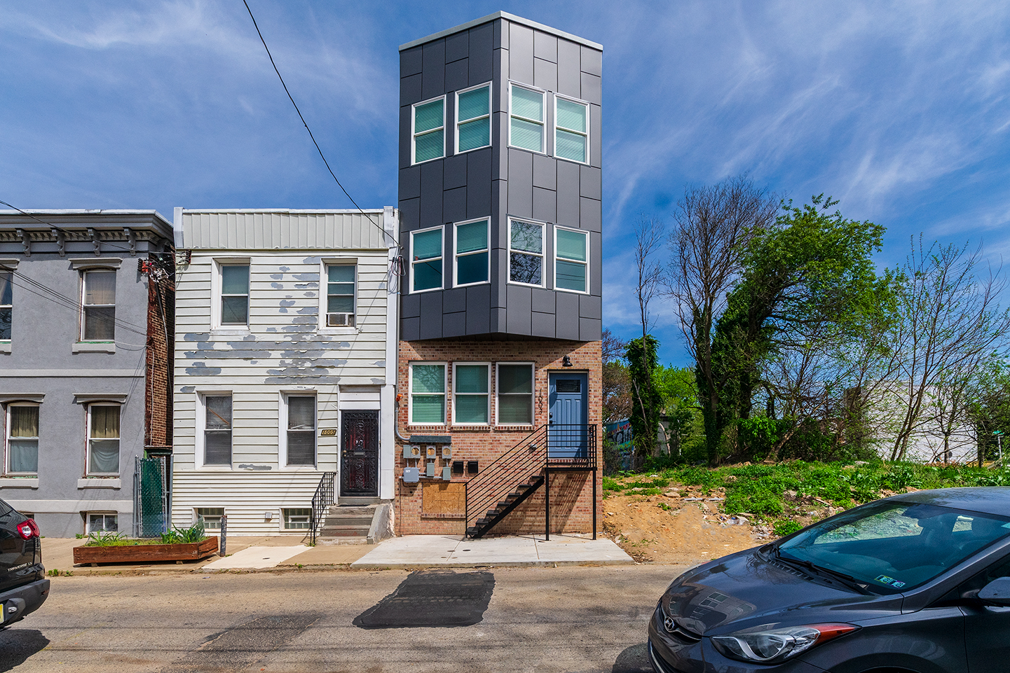 Property Photo For 1003 W Dakota St, Unit 1