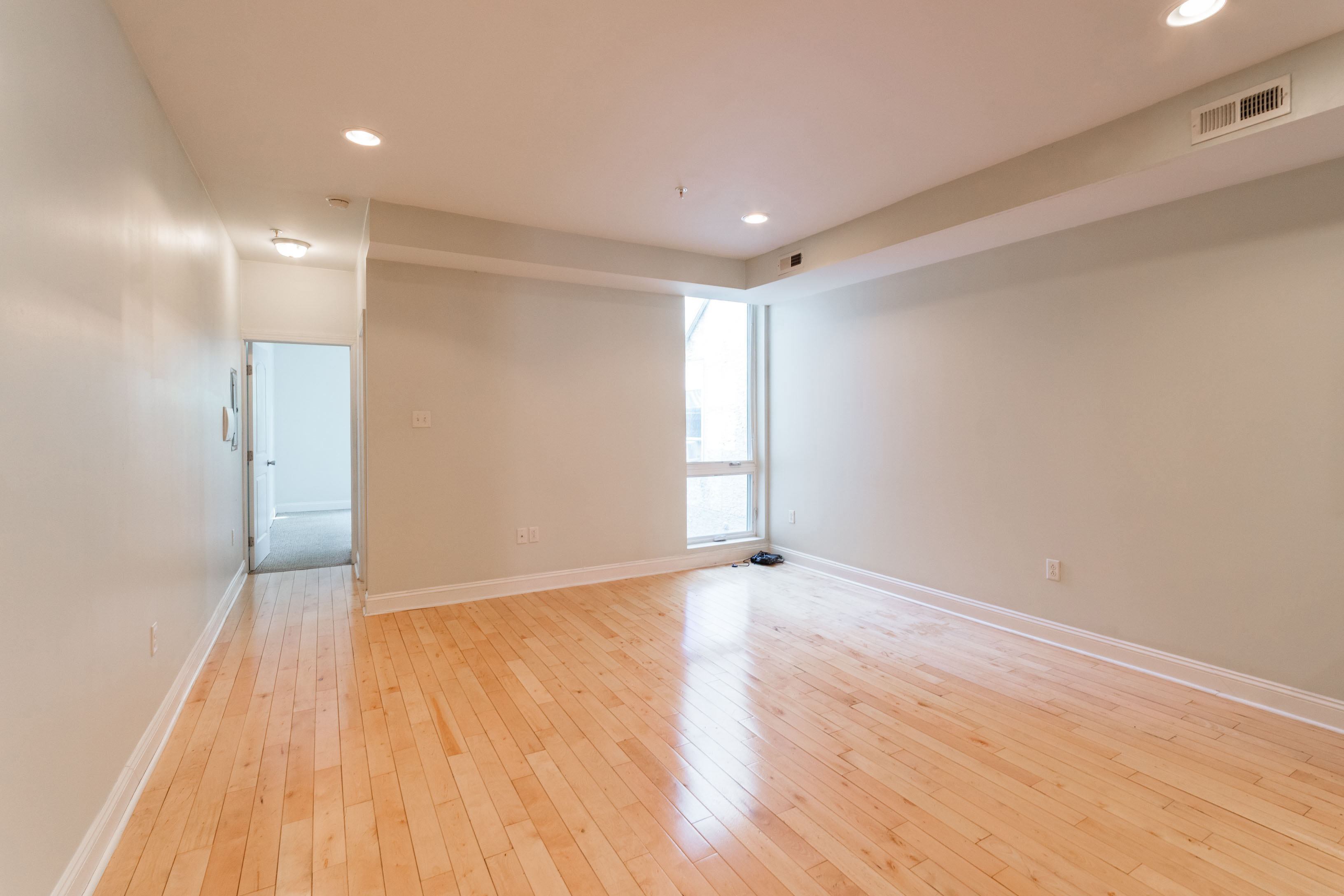 321 N Preston St_Unit 2 (Vacant)_-03