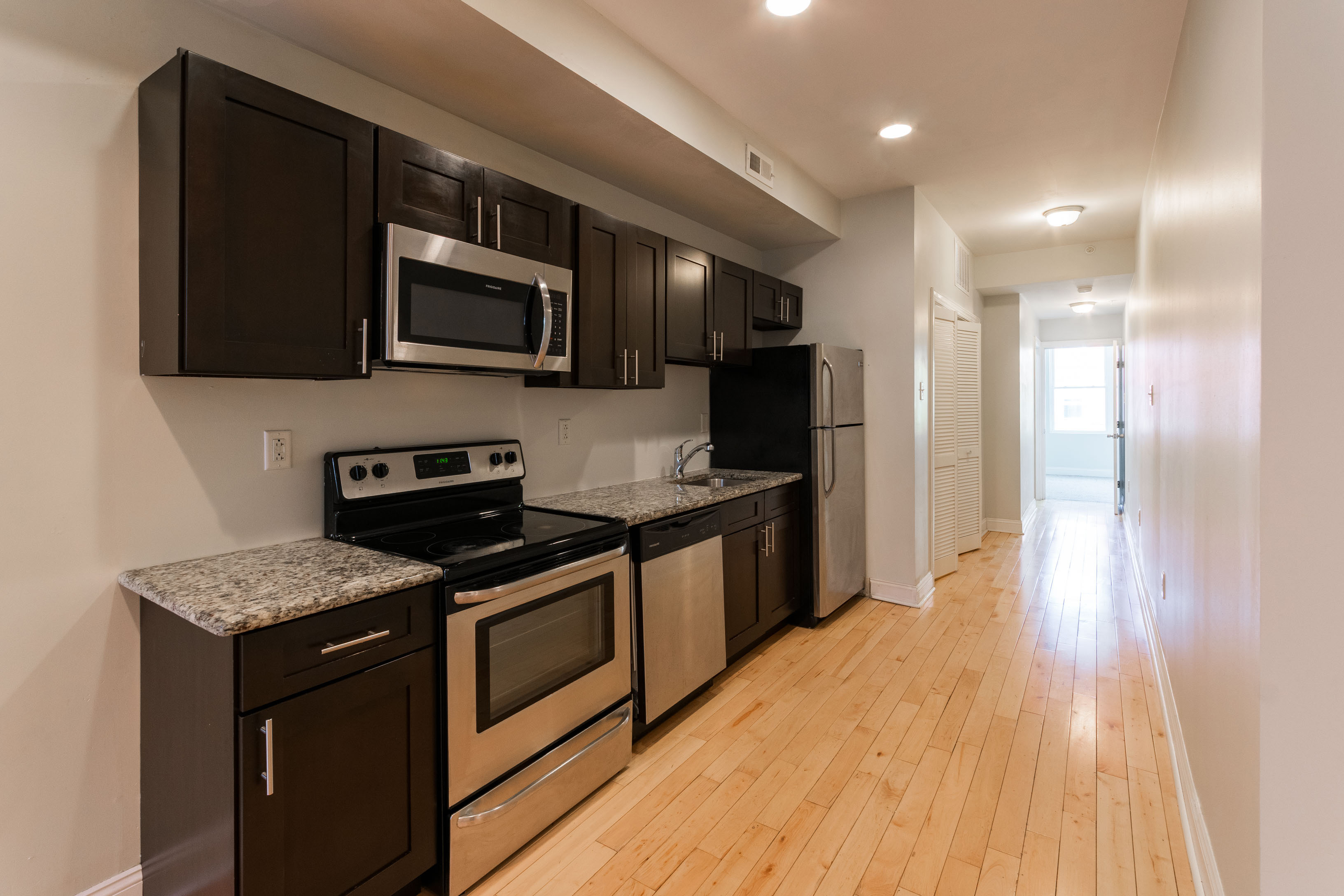 321 N Preston St_Unit 2 (Vacant)_-04