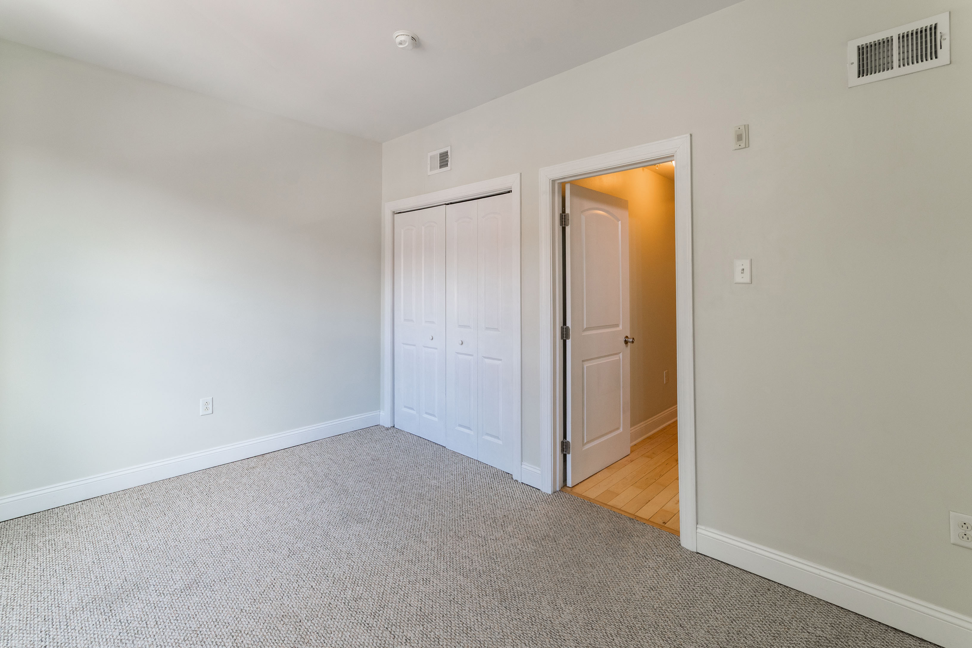 321 N Preston St_Unit 2 (Vacant)_-12