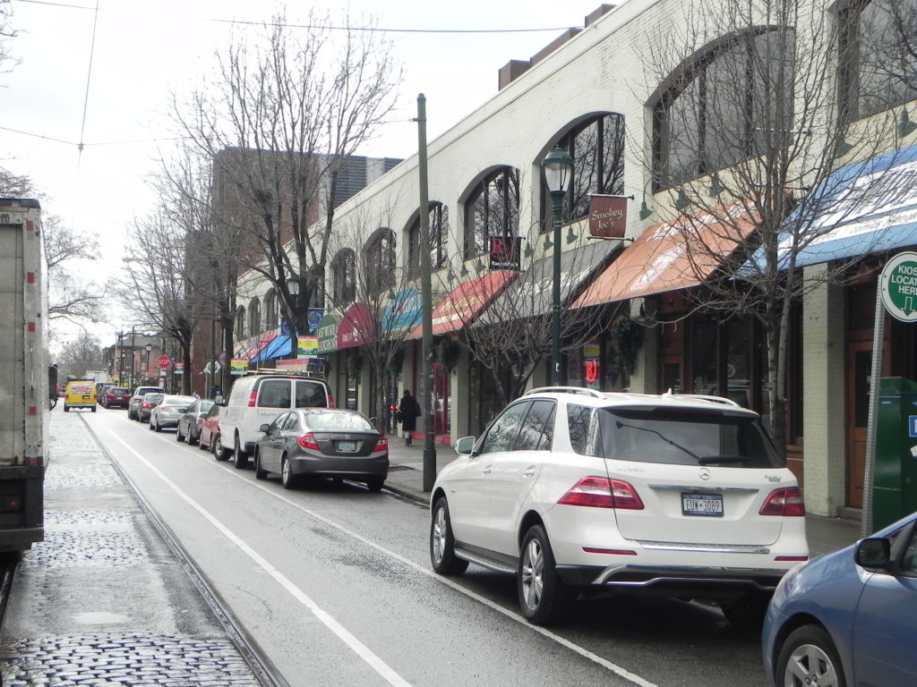 40th north of Walnut