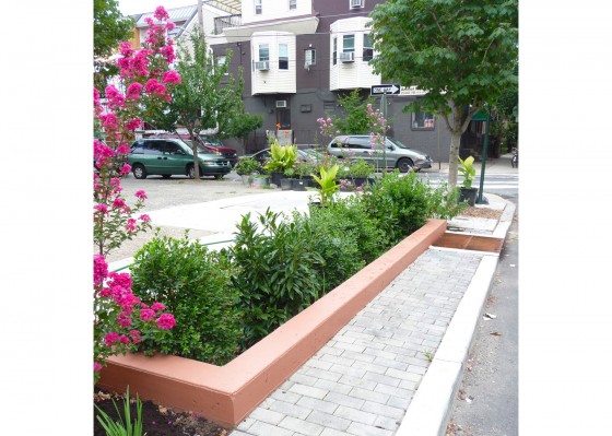 ColumbusSquarePlanters_PWDsmall