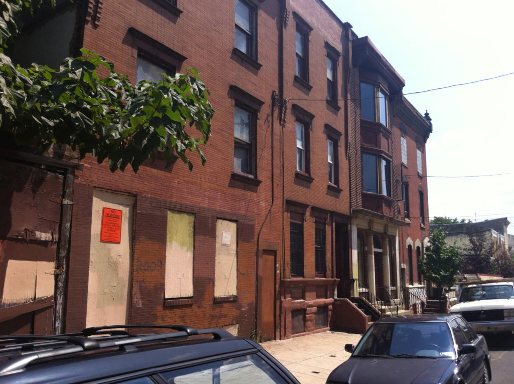 blight approaching Front from the river