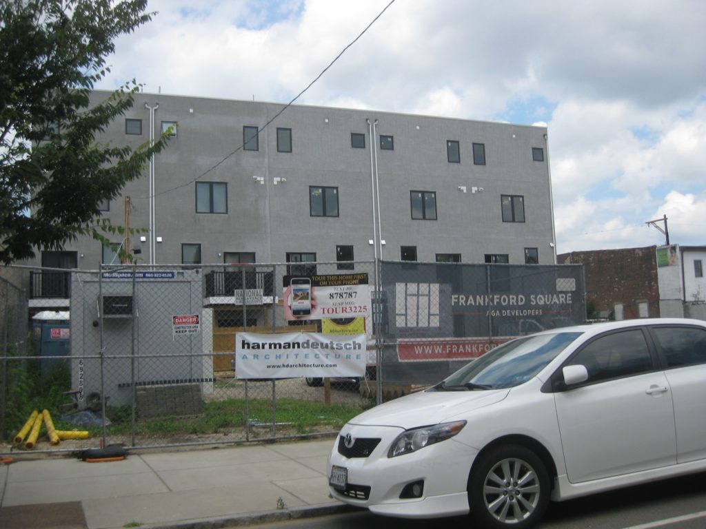 frankford square 1.JPG