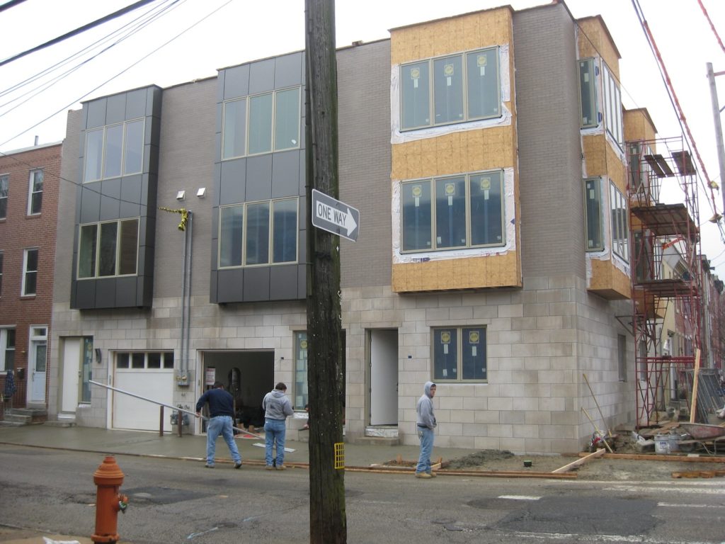 homes at 19th and cath.JPG