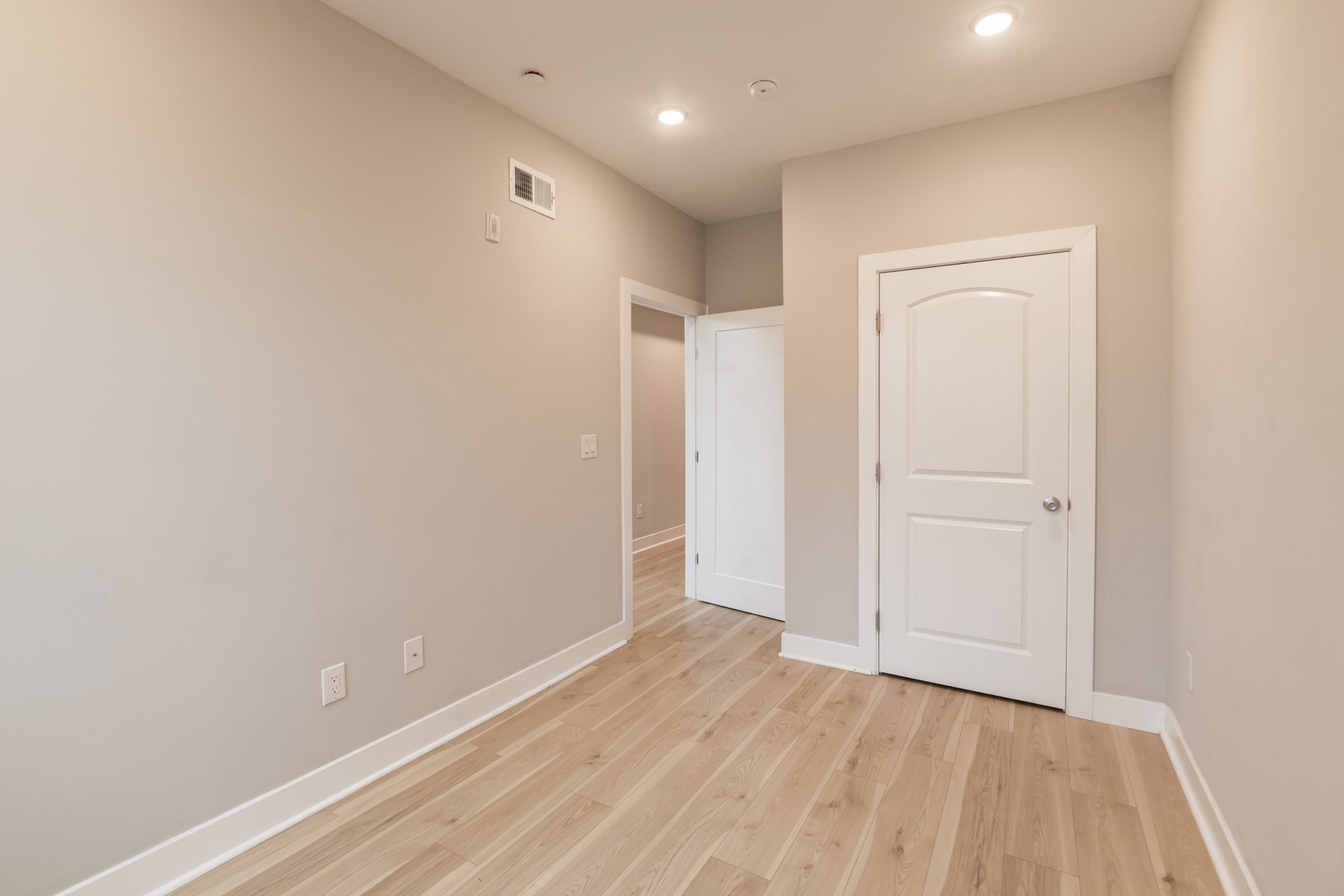1020 S 53rd St_Unit 1_-10