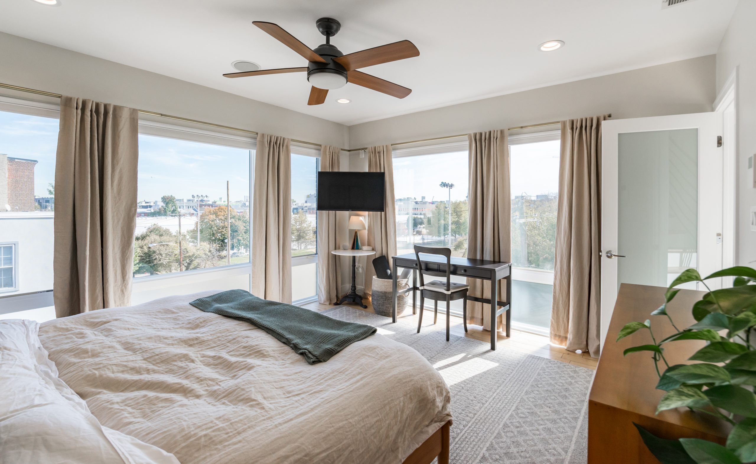 1500 N Hancock St_-29