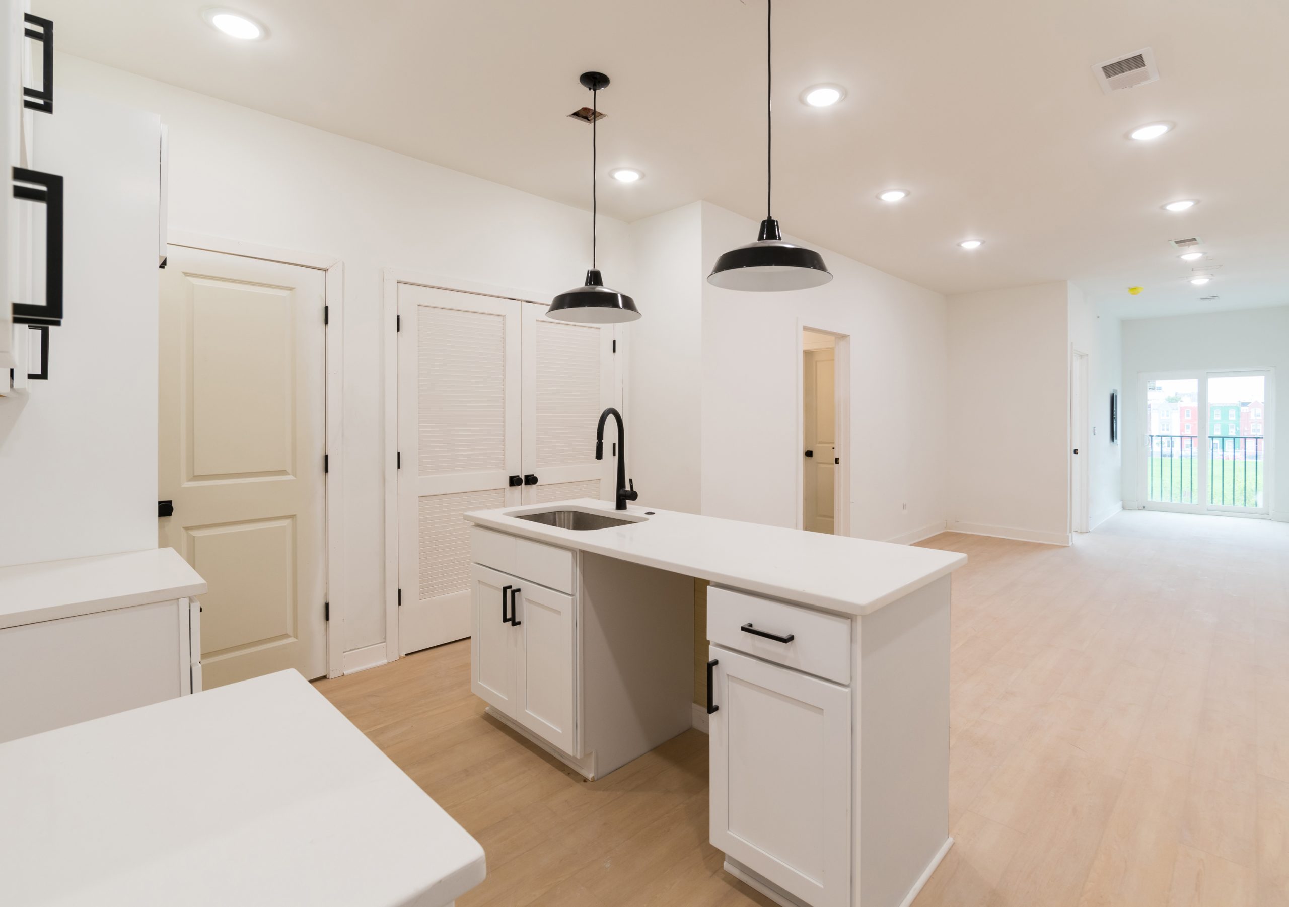 1748 N 22nd St_Unit 4_-01